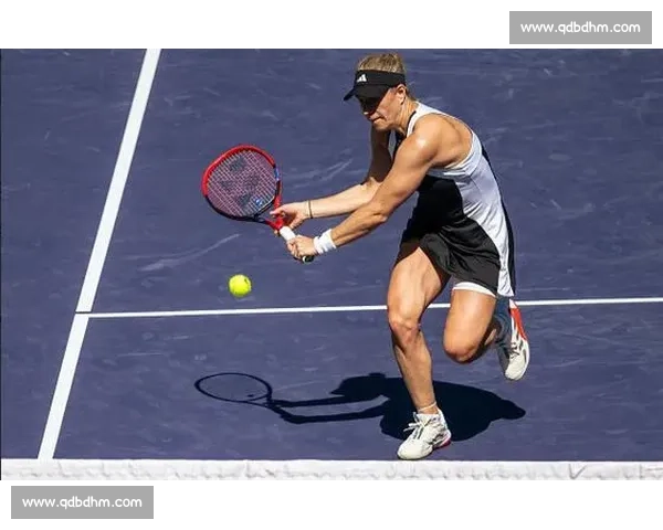 温网首日创 32.3℃历史高温！斯瓦泰克训练汗如雨下